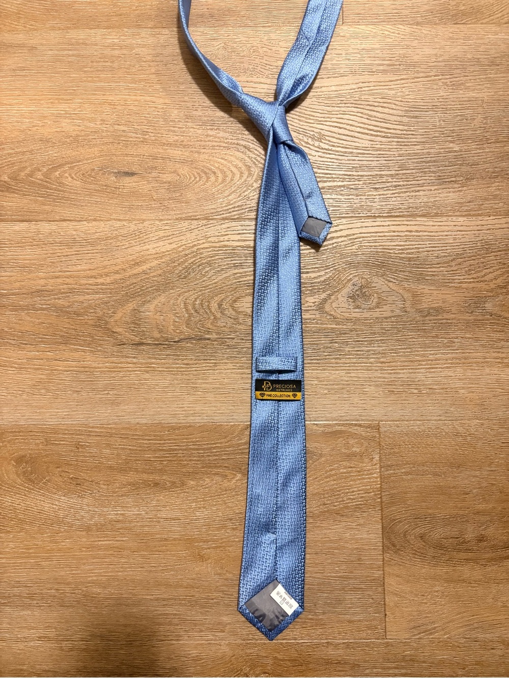 Classic Light Blue Men's Neck Tie - Picture 2 of 2